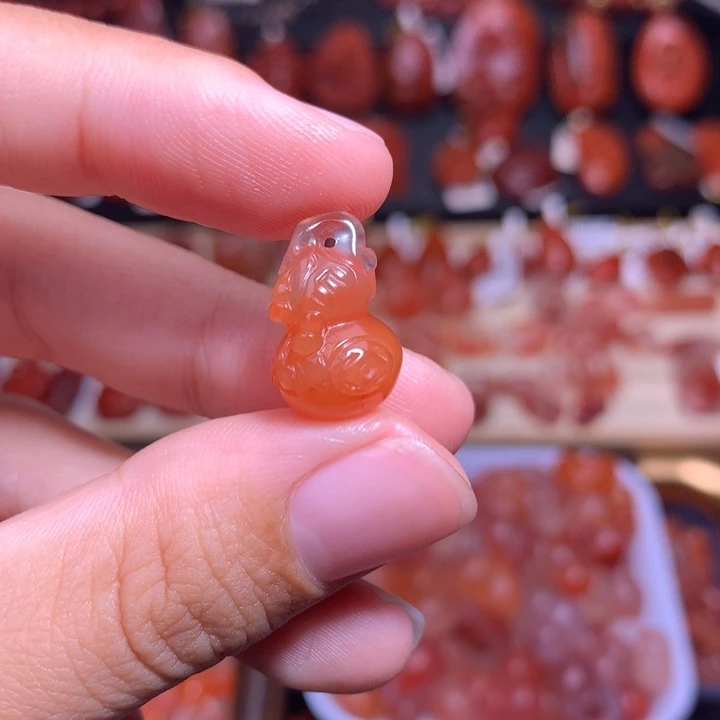 南红玛瑙未镶嵌珠宝半成品葫芦