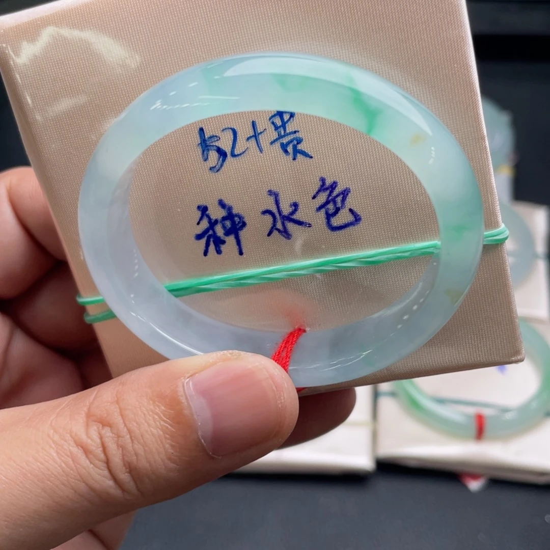 翡翠未镶嵌手镯翡翠手镯32