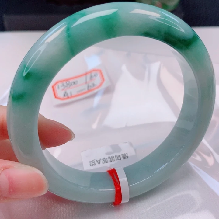 翡翠未镶嵌手镯60圈