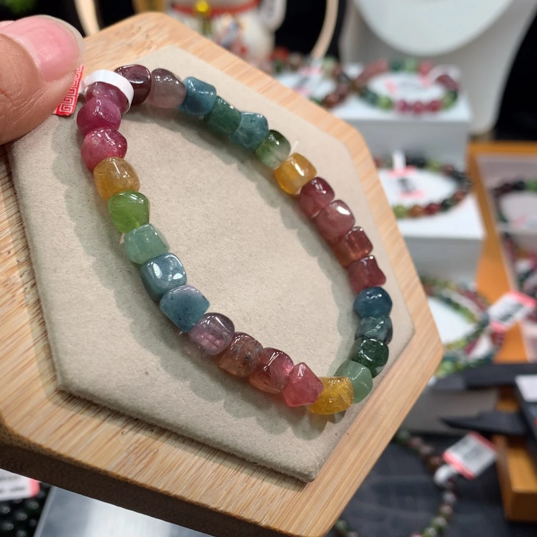 碧玺手链未镶嵌   7mm。