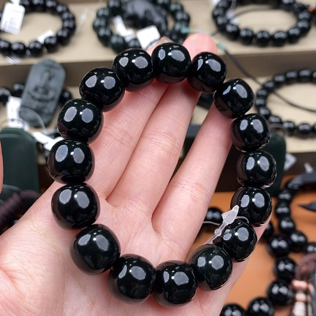 和田玉未镶嵌手串