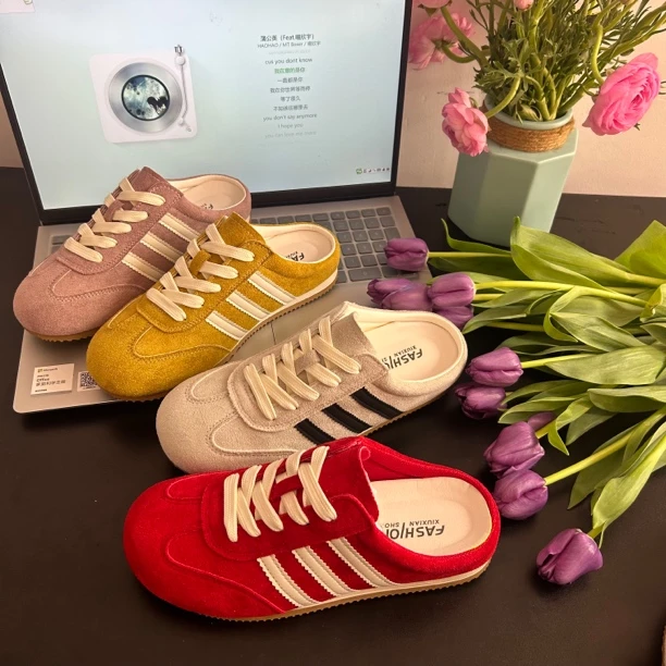 小敏家 清货~就几双 元气满满的柠檬黄德训拖鞋！超美！68039