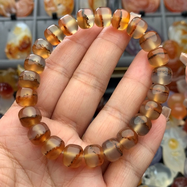 靖***格玛瑙/玉髓未镶嵌颈饰