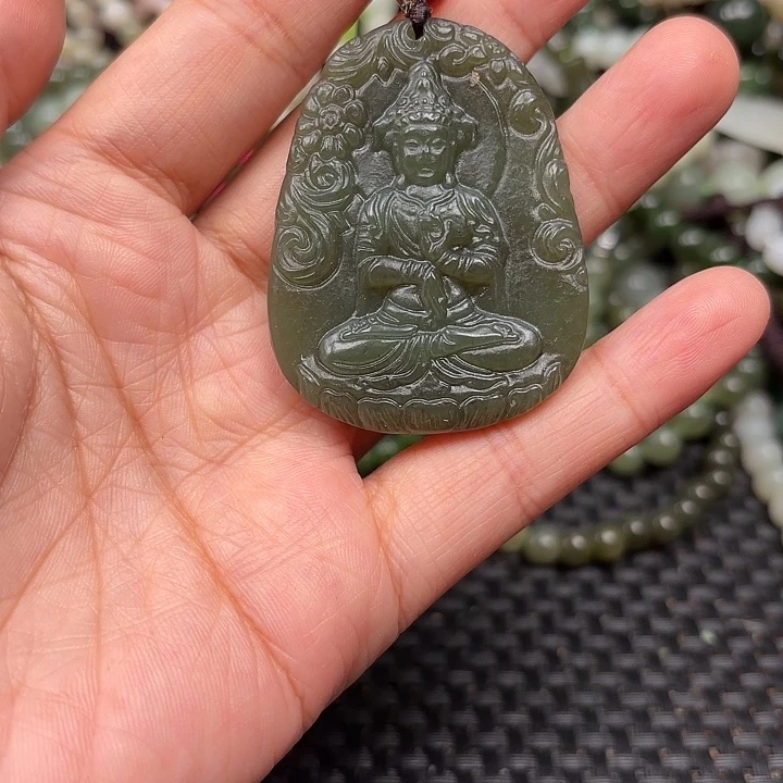 颈饰未镶嵌和田玉