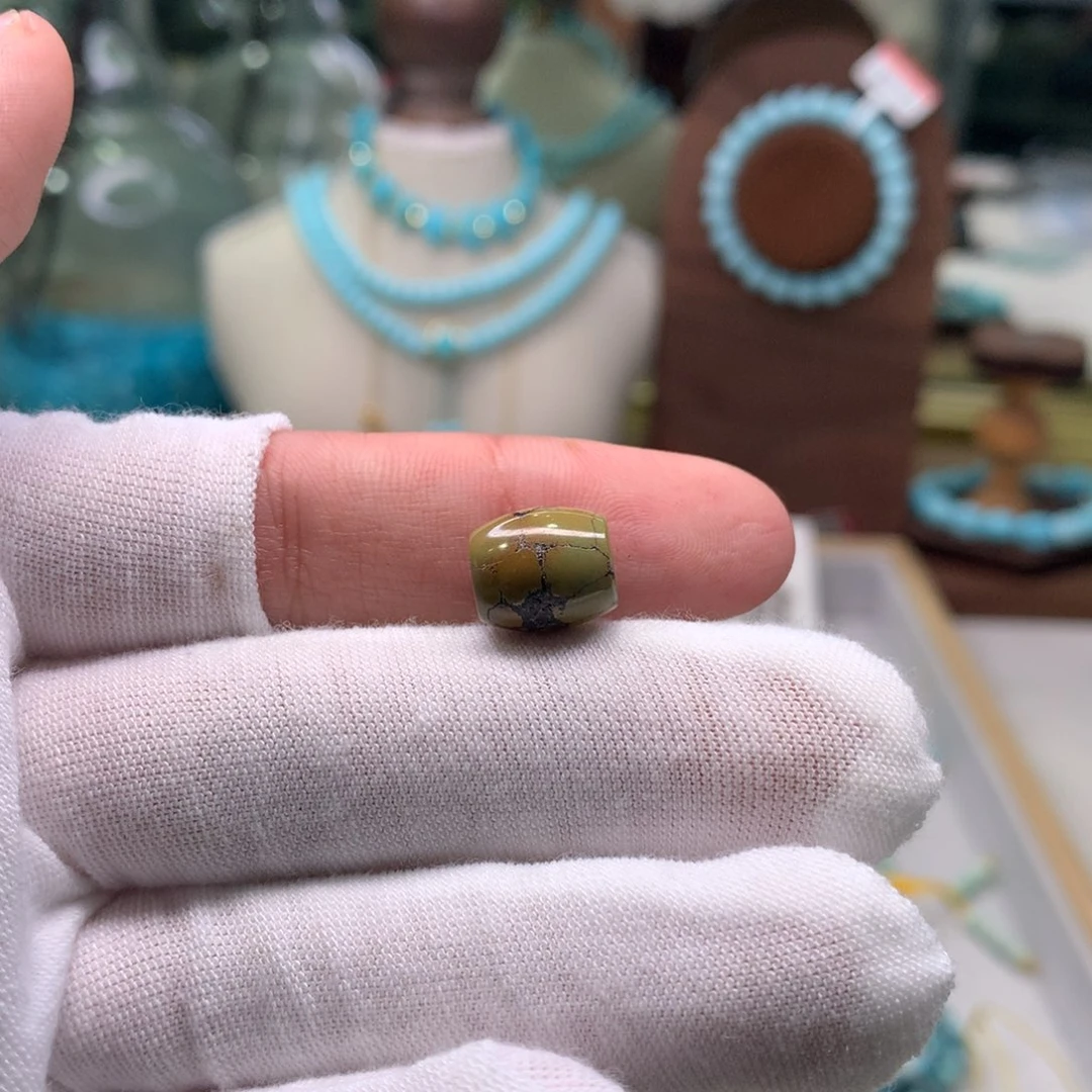 绿松石配饰未镶嵌