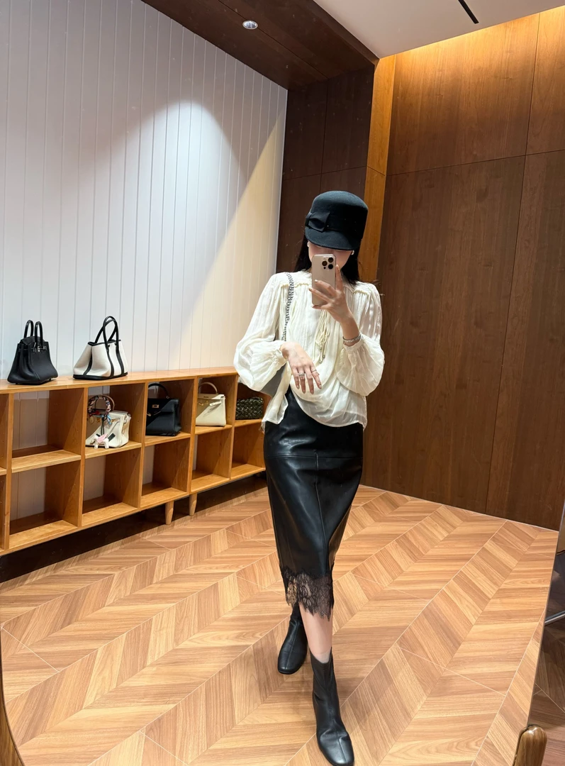 【画境】秋季新款轻奢“蛋白皮”拼接蕾丝时尚皮裙 YQ528