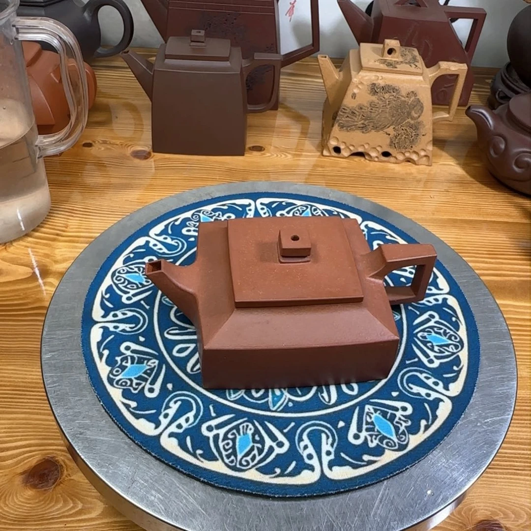 紫泥壶波**师半手工底槽青方山