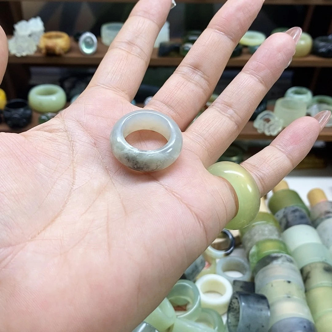 岫玉戒指未镶嵌八***骑