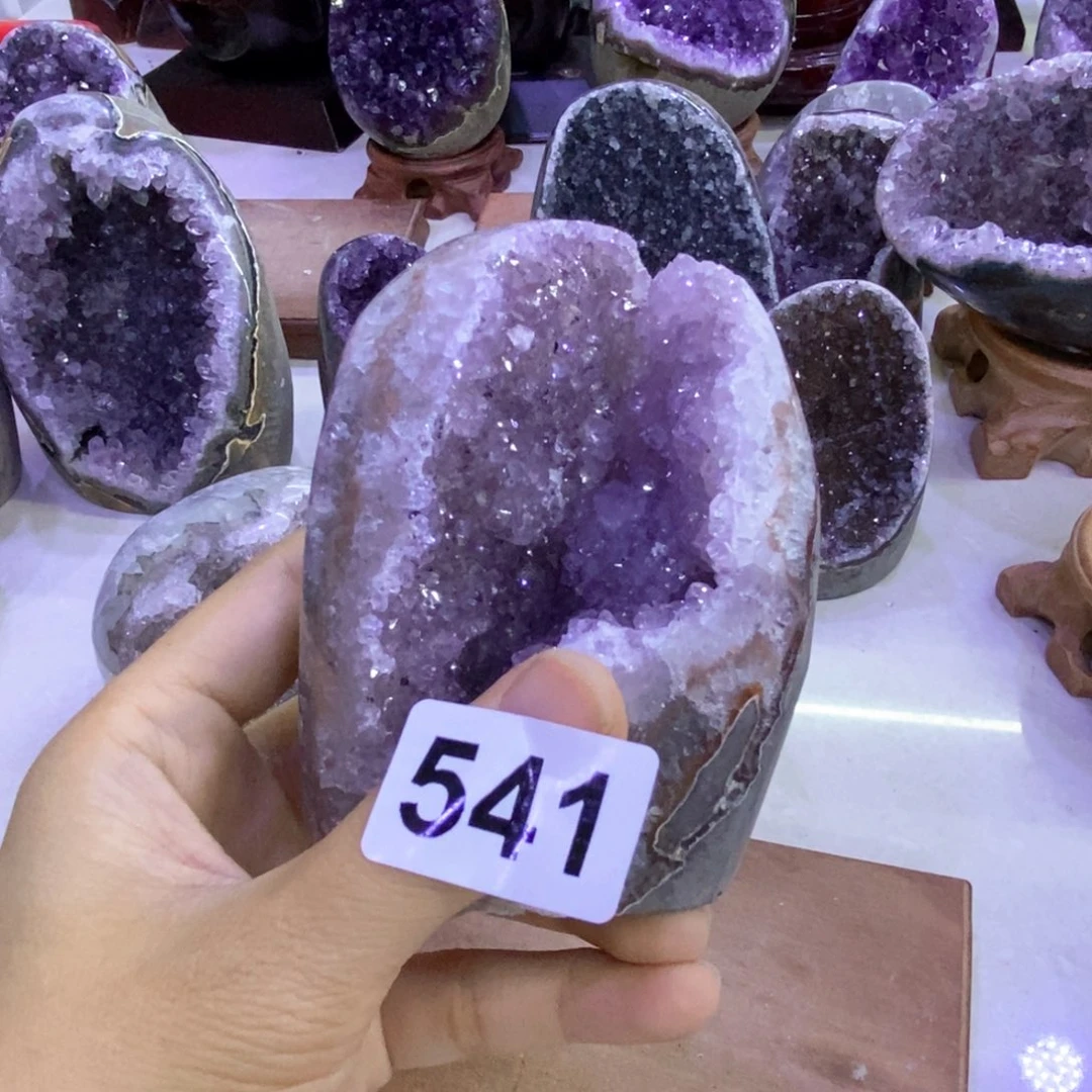 紫晶未镶嵌大型摆件（非配饰）