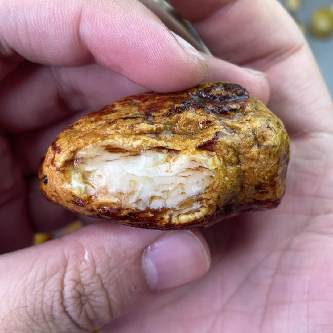 定制琥珀天然琥珀