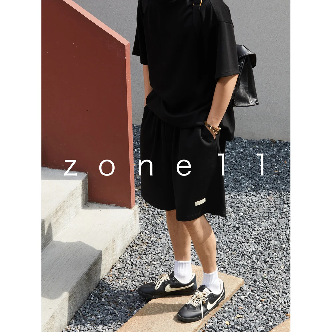 Zone11夏2025「」空气层皮标短裤宽松弹力光版纯色休闲潮流ZDK031