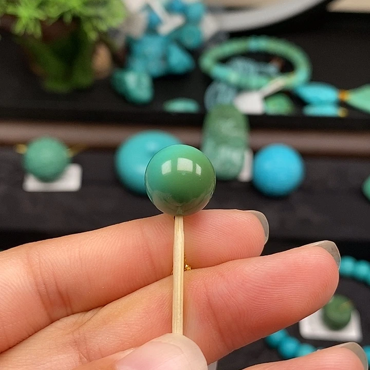 绿松石未镶嵌珠宝奇石12.1