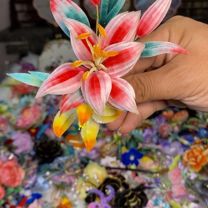 夏***荷刺绣苏州手工制作