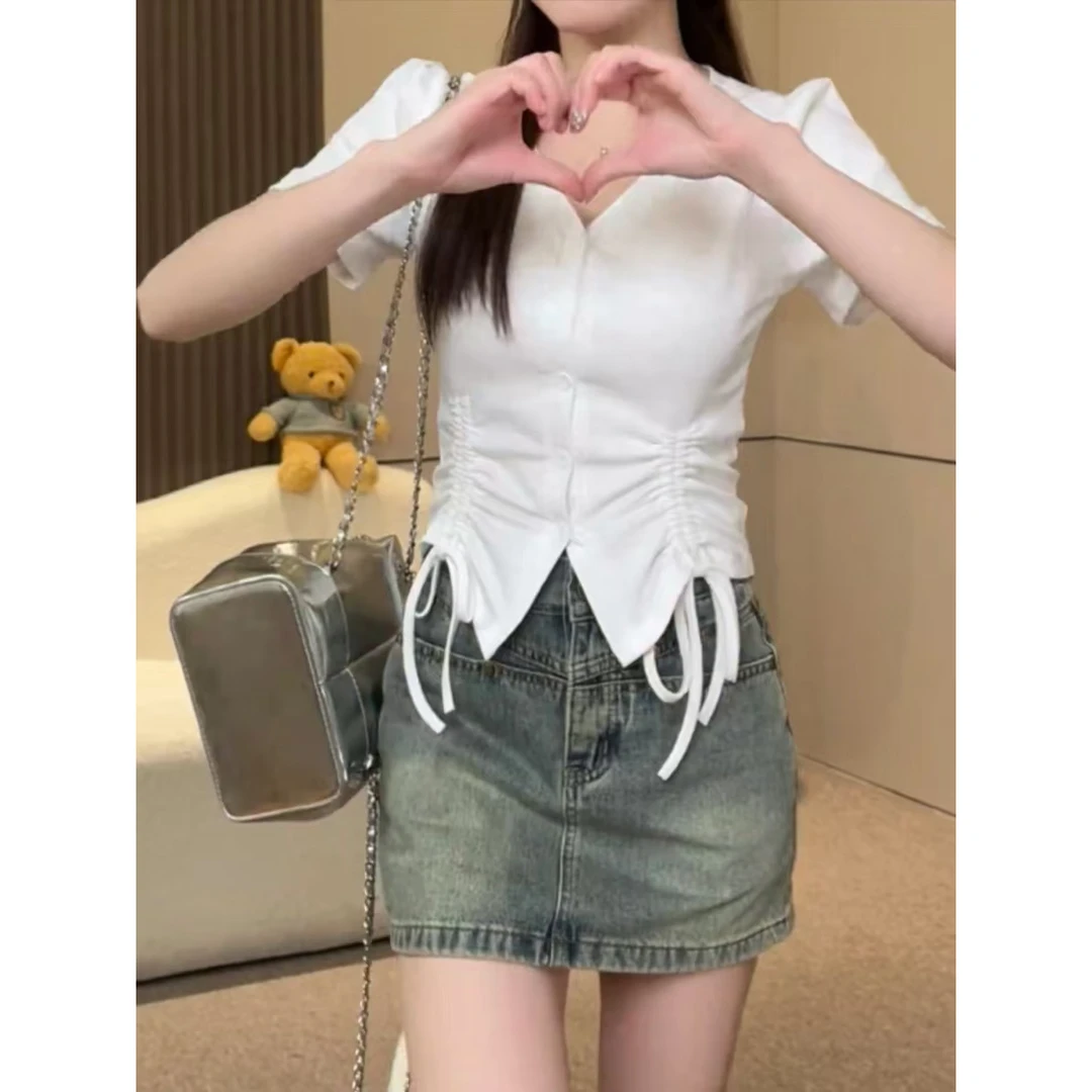 法式chic时尚v领短袖T恤女春夏季新款设计感修身显瘦短款百搭上衣