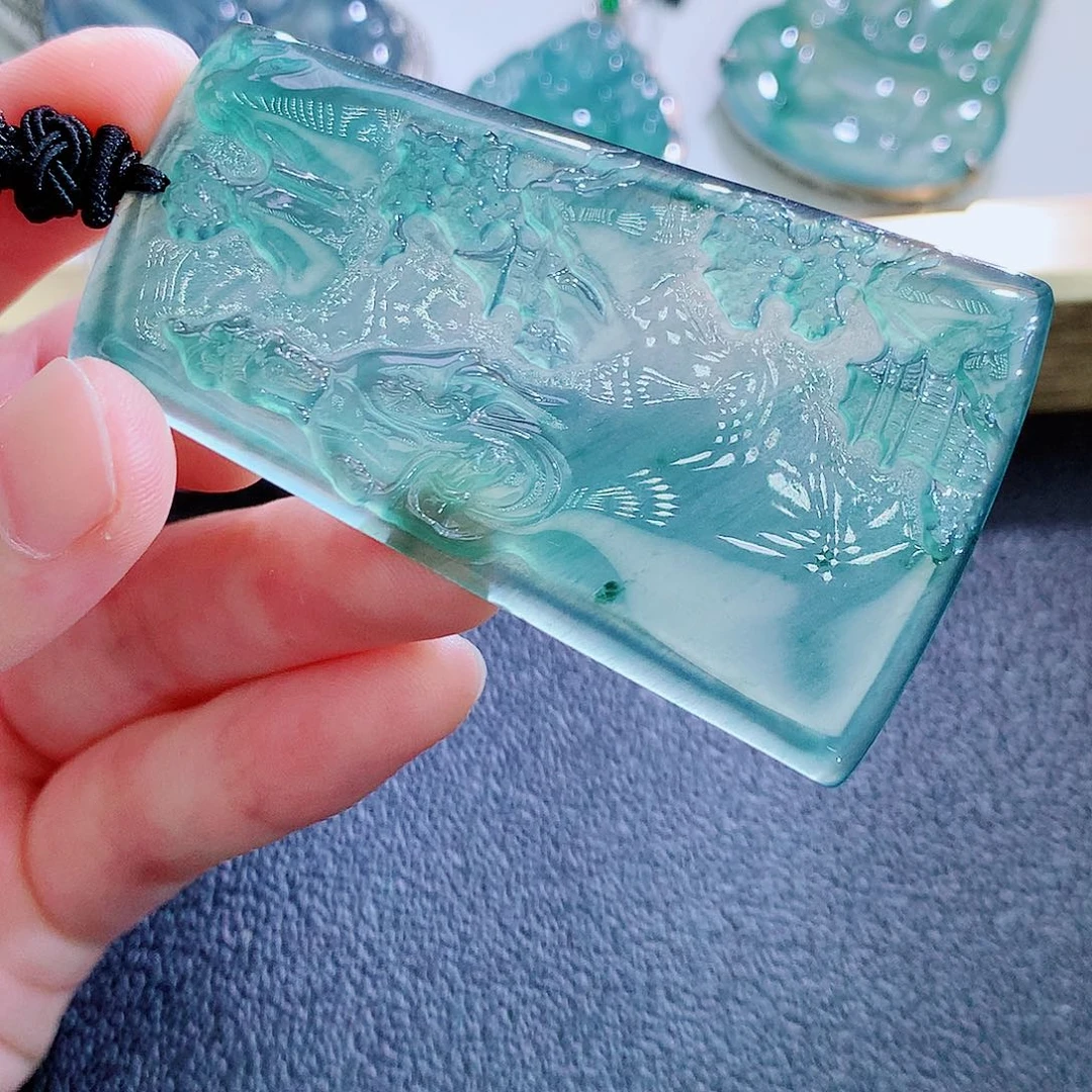 翡翠未镶嵌颈饰翡翠
