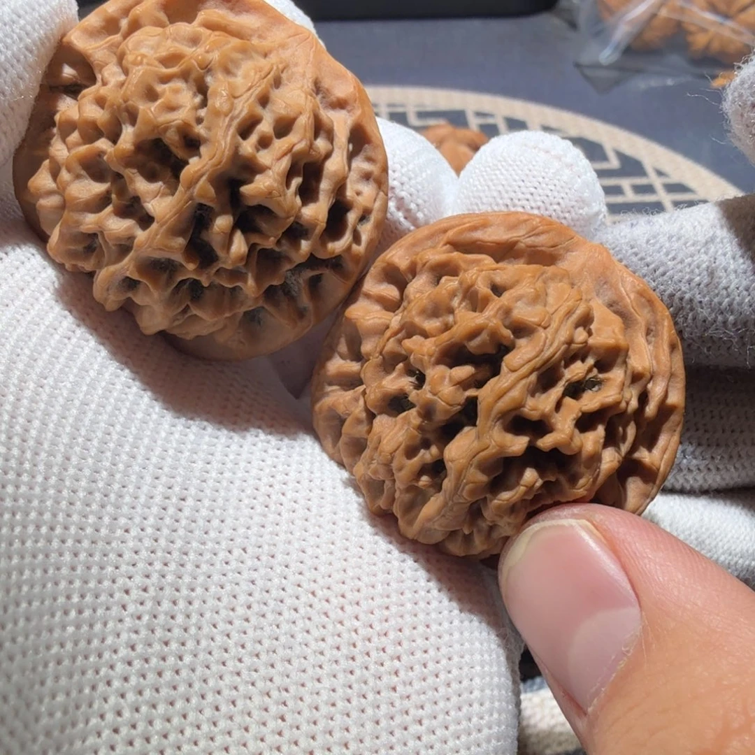 l***e吊坠文玩核桃秦闷