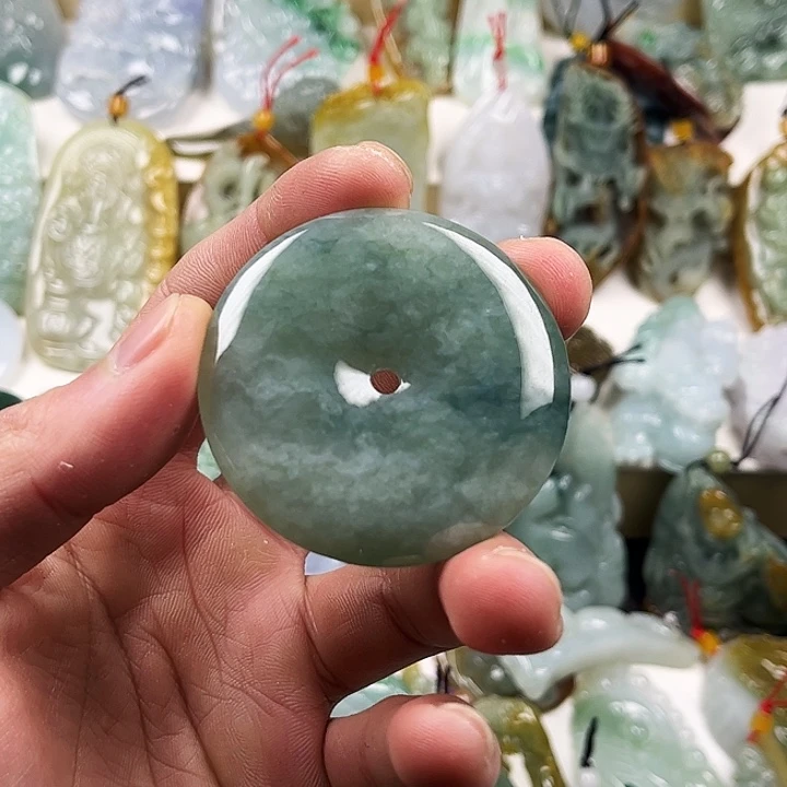 定制翡翠未镶嵌翡翠