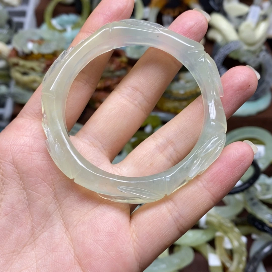 未镶嵌蛇纹石玉手镯