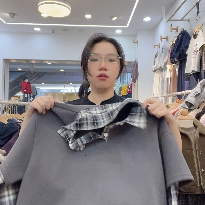 160拼接卫衣 阿彩妹