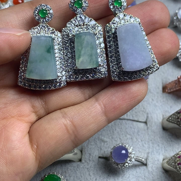 翡翠未镶嵌戒指挑一个，缅银镶嵌