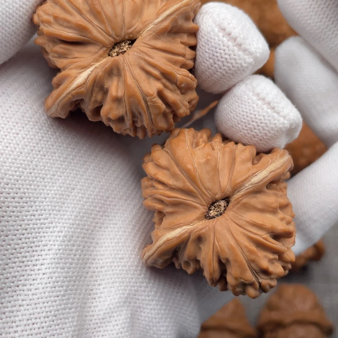 文玩核桃把件40全品平谷楼红皮