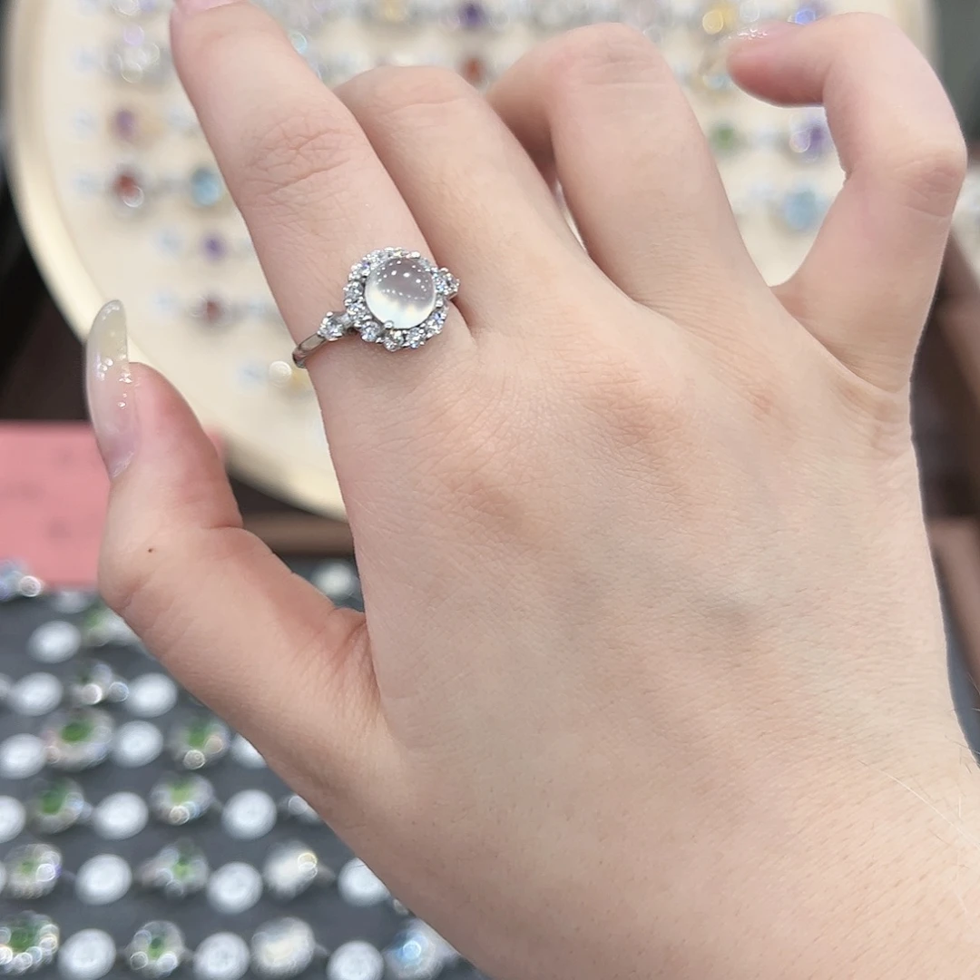 蛇纹石玉戒指银S925镶嵌贝***?