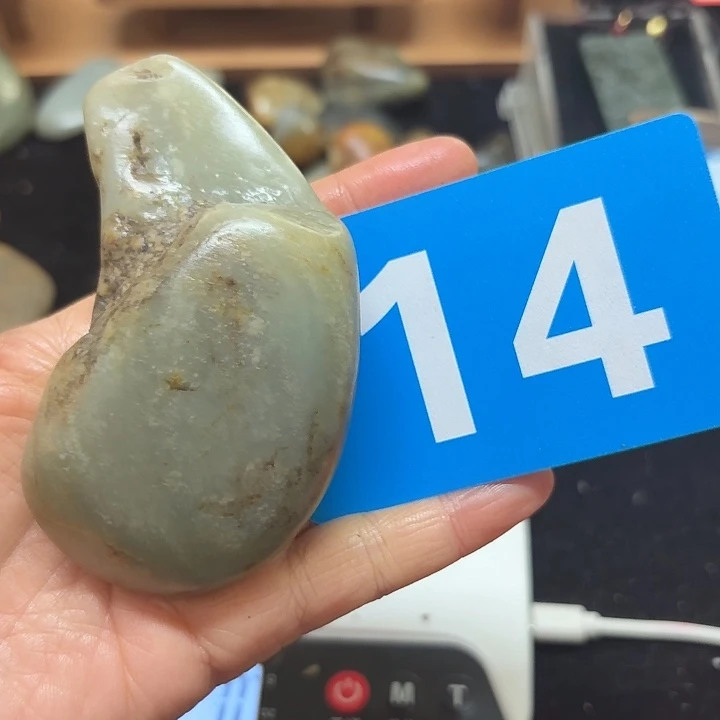 和田玉（糖玉）未镶嵌挂件