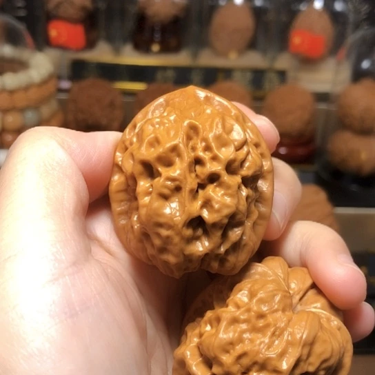 7***7野生高端：蛤蟆眼