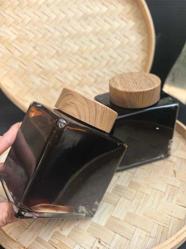 云南精选优质野生黑蜂蜜可搭配枸杞
