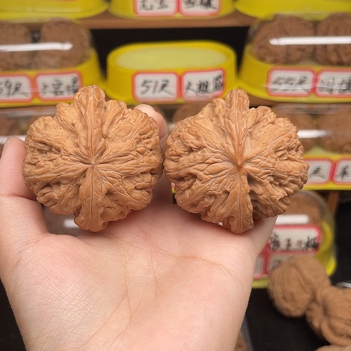 张***翊把件文玩核桃9号51尺全品大粗筋