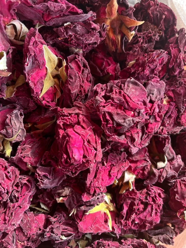 高原优品～墨～红～玫～瑰～菜～50克起拍