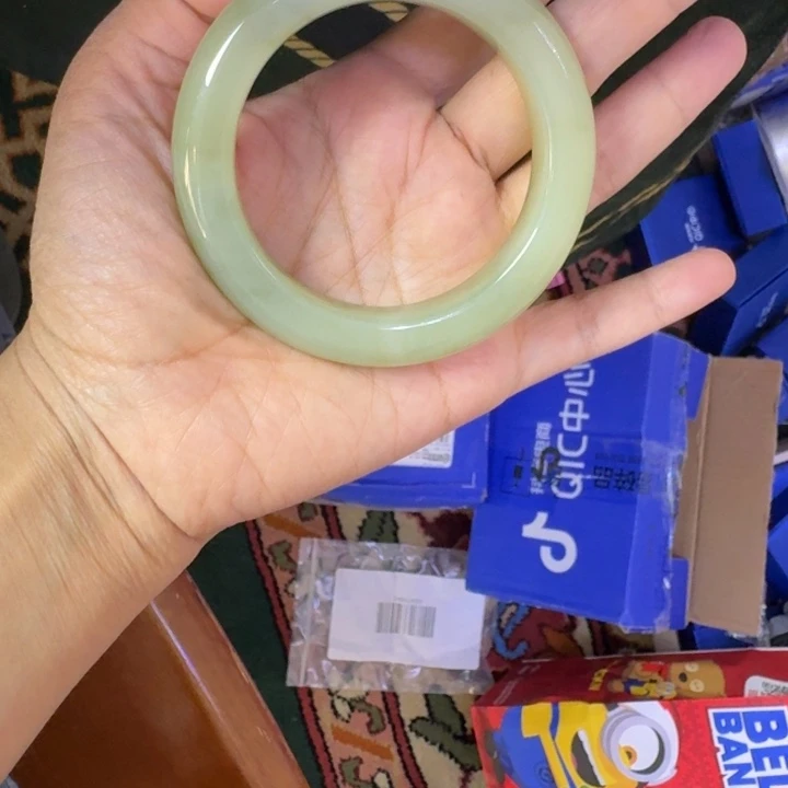 缘***分和田玉（糖玉）未镶嵌手镯