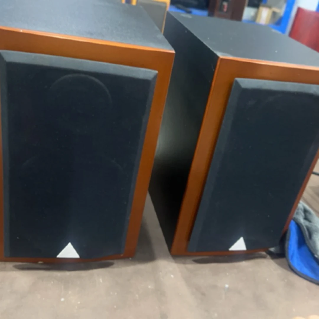 8新  三角 书架音响