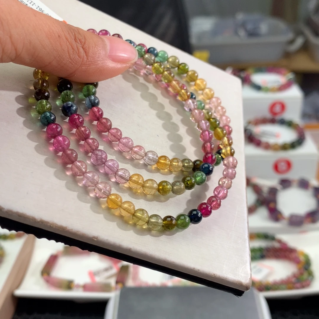 未镶嵌碧玺手链      5mm。