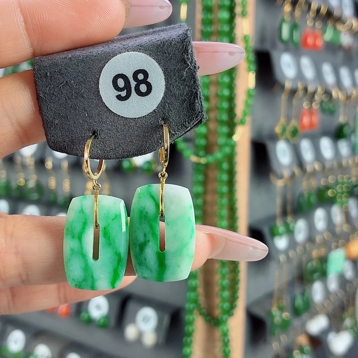 翡翠18K金镶嵌耳饰耳饰