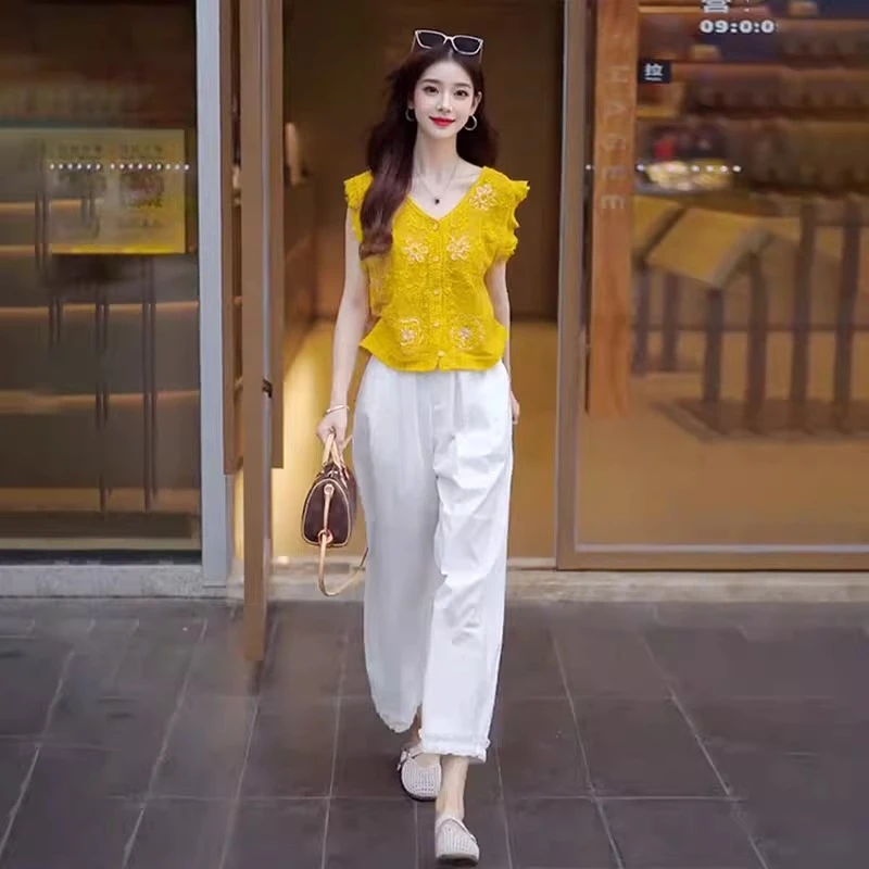 套装女2025年新款爆款木耳边v领上衣高腰显瘦休闲裤两件套装