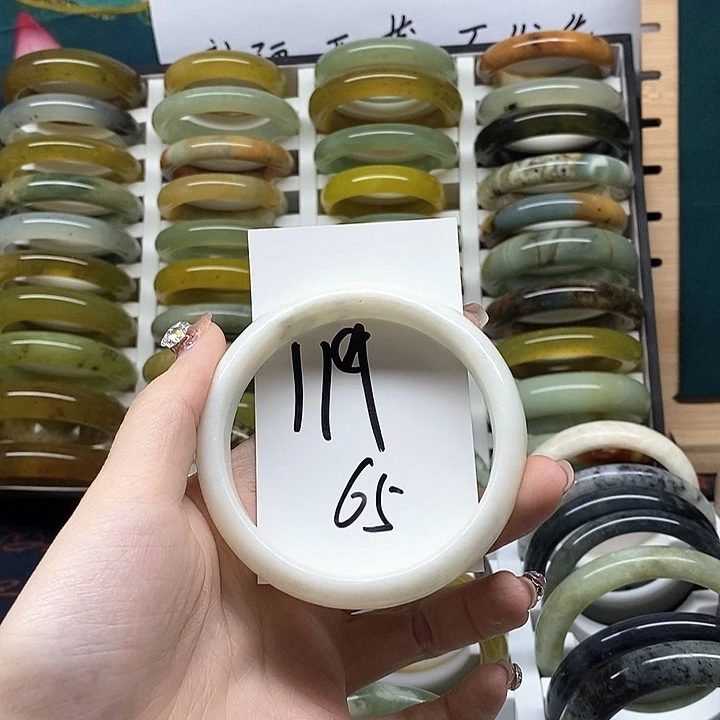 未镶嵌蛇纹石玉手镯