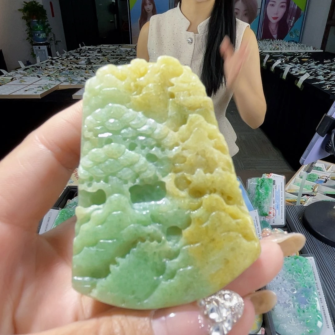 颈饰未镶嵌翡翠一