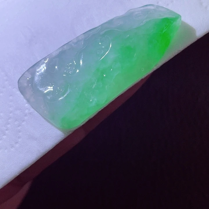 颈饰18K金镶嵌翡翠翡翠