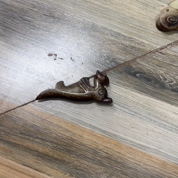 和田玉（青白玉）未镶嵌挂件