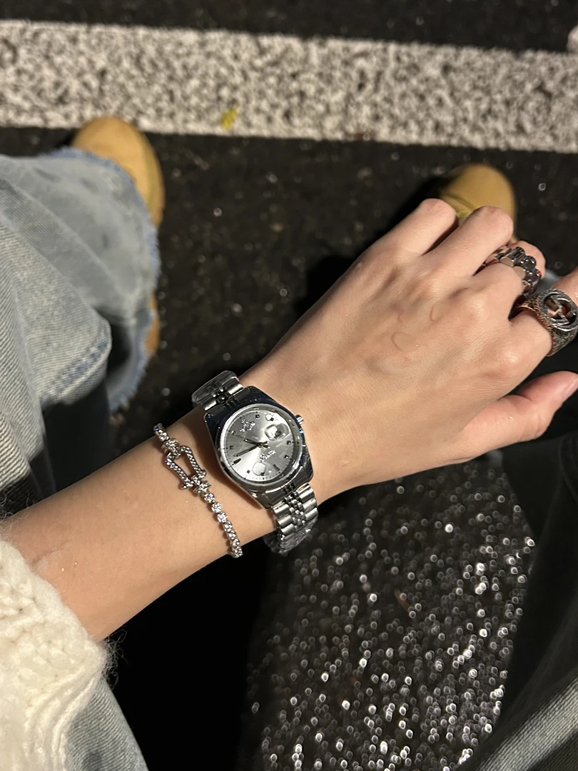 （25-100这里拍）《INS风极简》高级小众女士百搭手表