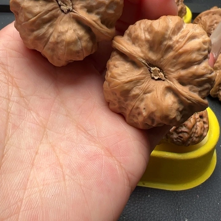 S***.文玩核桃吊坠文玩核桃文玩核桃