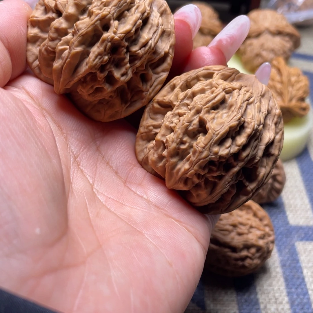 文玩核桃吊坠45粗筋麦穗虎头