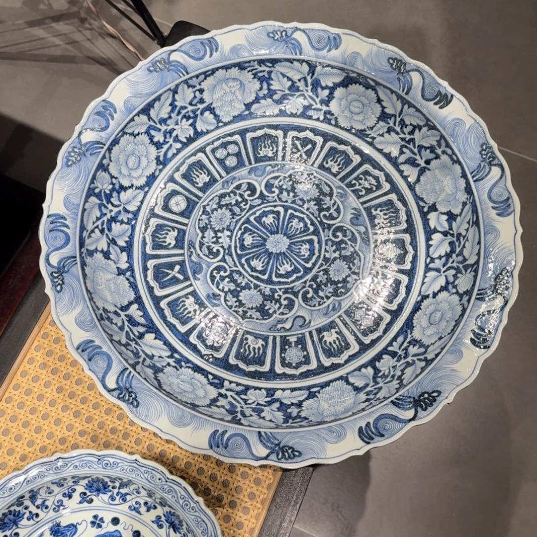 、***瓷片葵口大盘子手绘