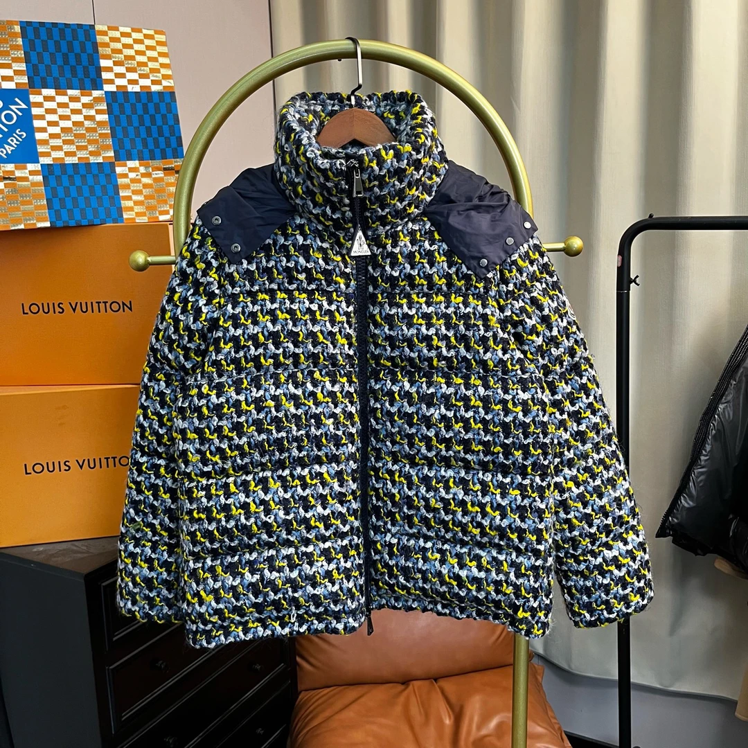 99新 MONCLER 玄色 新款黄绿小香风编织毛呢羽绒服 2码 99新