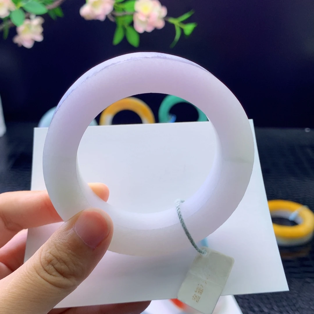 未镶嵌手镯定制翡翠