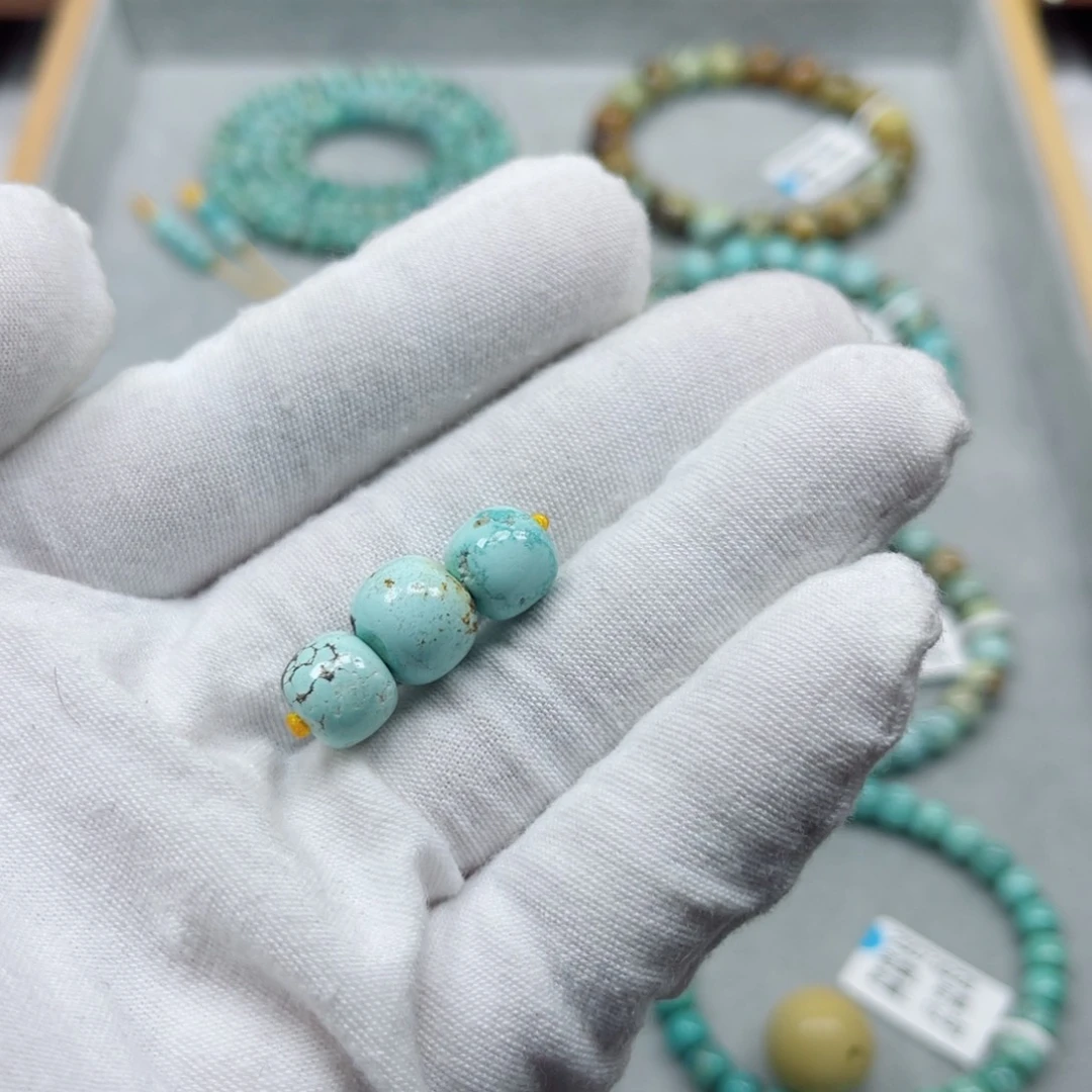 绿松石未镶嵌挂件