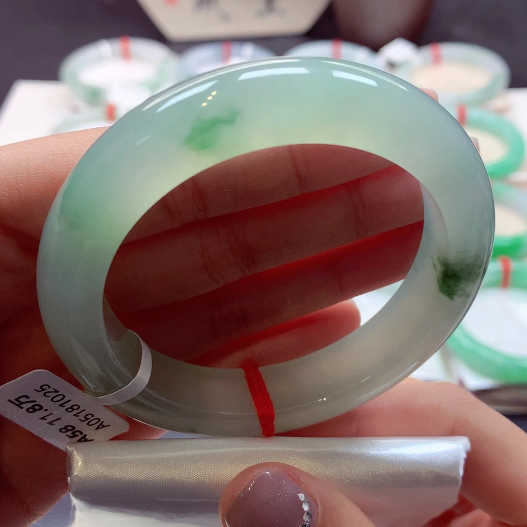 翡翠手镯未镶嵌m*分单77