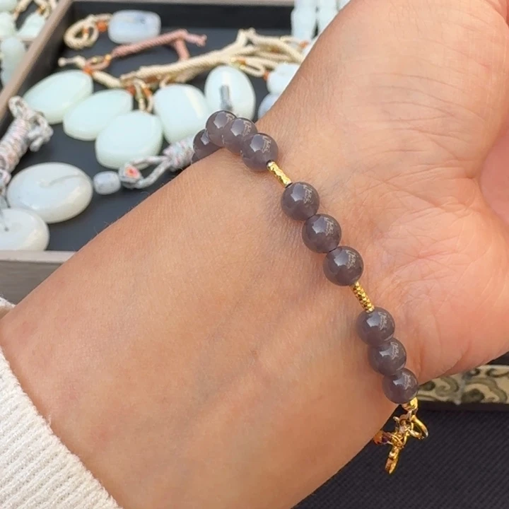 和田玉未镶嵌颈饰冉冉