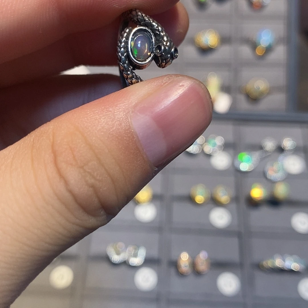 欧泊欧泊戒指合金